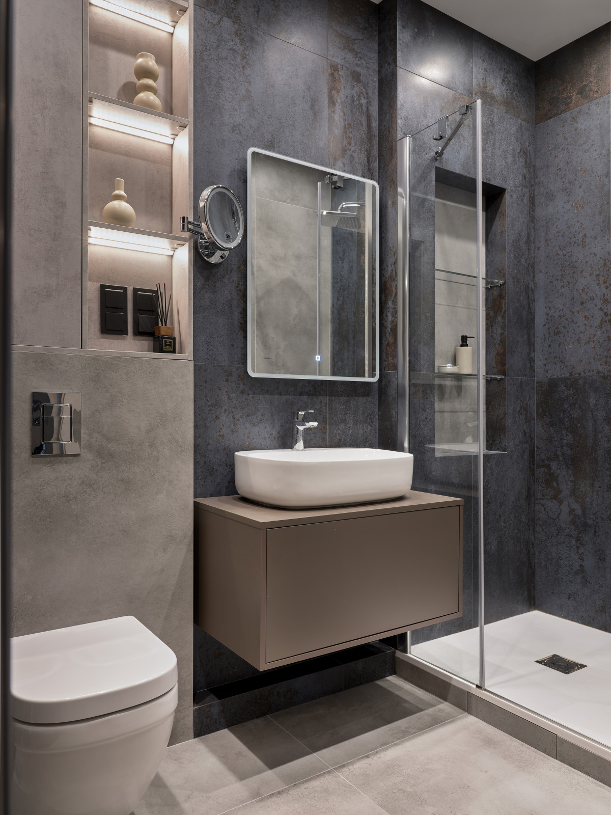 Обложка проекта: Современный интерьер с фиолетовыми акцентами