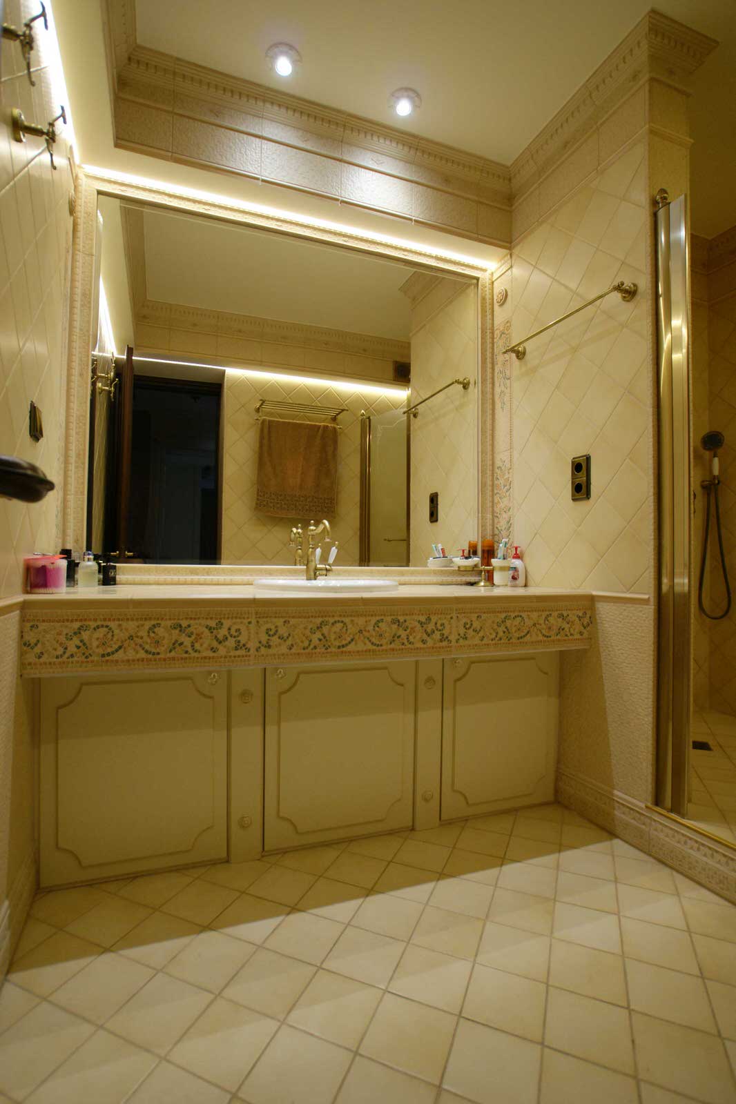 Фоновое изображение профиля Лариса