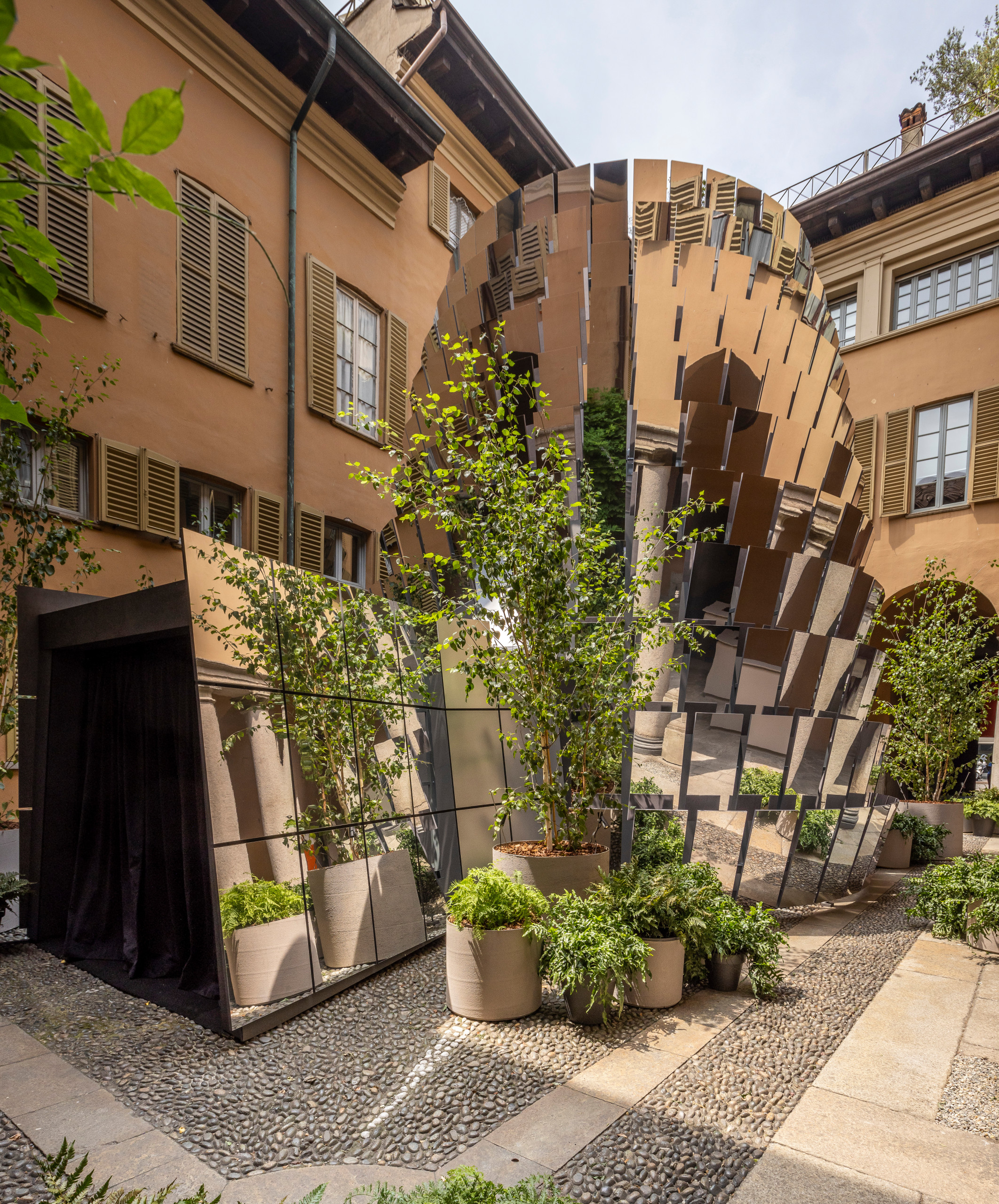 Выставка: Интерьерные новинки Salone del Mobile 2022