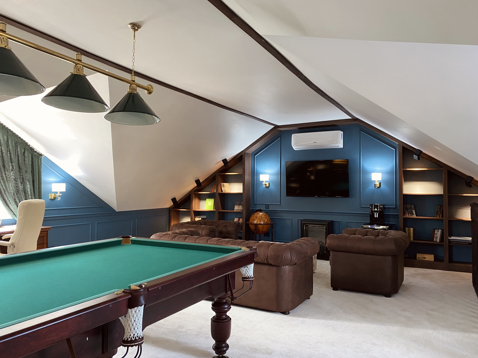 Бильярдная