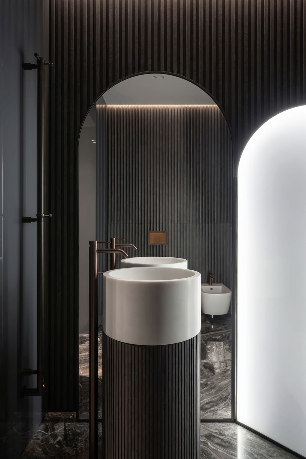 Triumph: eclectic style of stones & metals