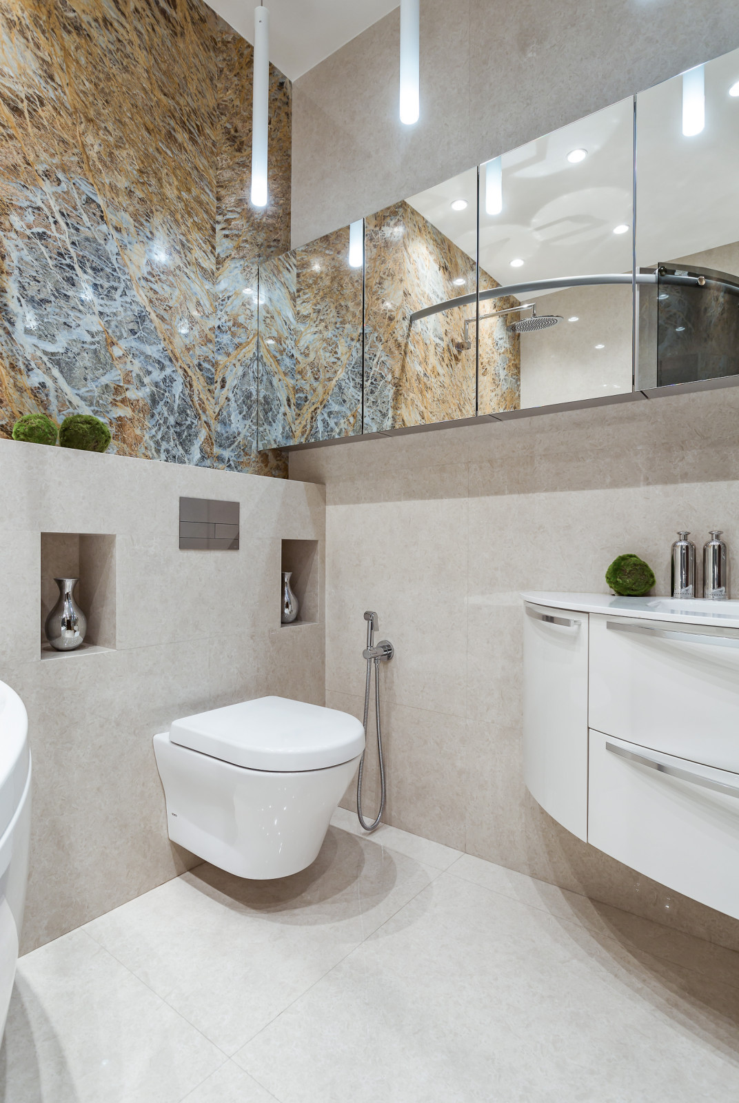 Квартира в жилом комплексе "Royal House on Yauza"