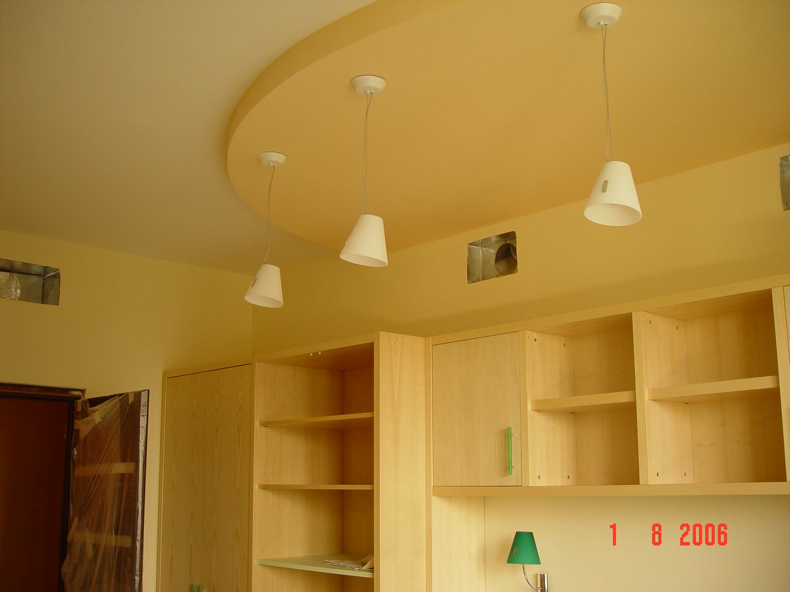 Переделка комнаты подросшей девочки для взрослой девушки(было так)