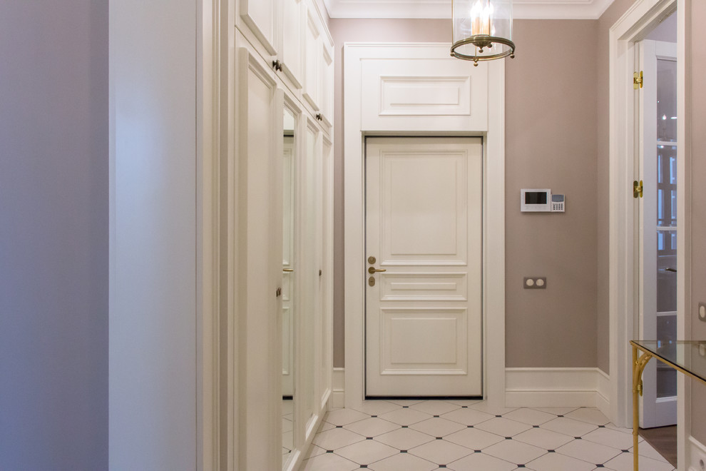 Обложка альбома: TRADITIONAL ENTRY