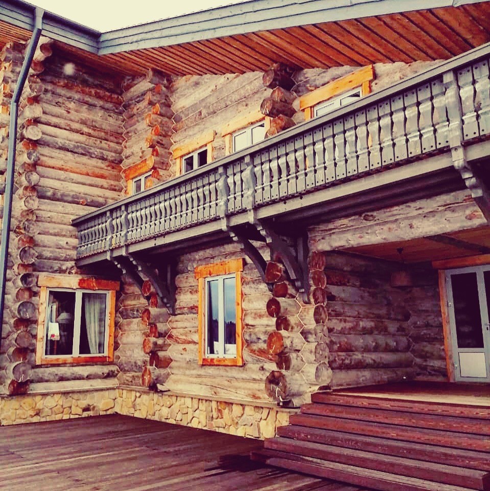 Обложка проекта: Самая большая баня из Сухостойной сосны Кело.