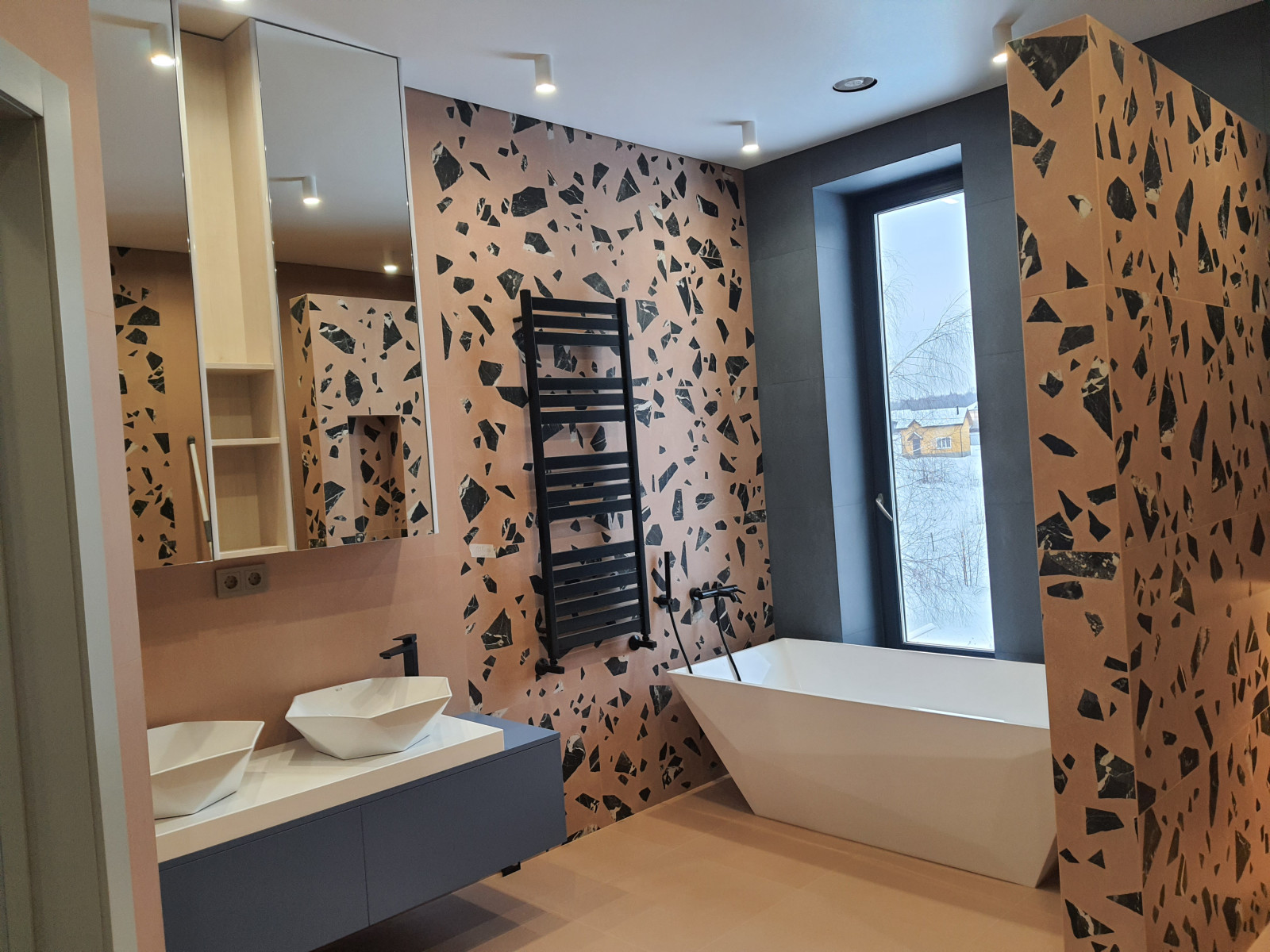 Загородный дом с яркими акцентами