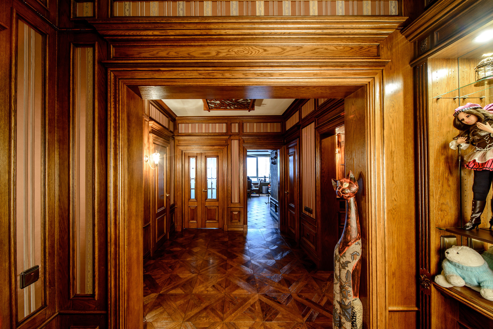 Отделка квартиры деревом