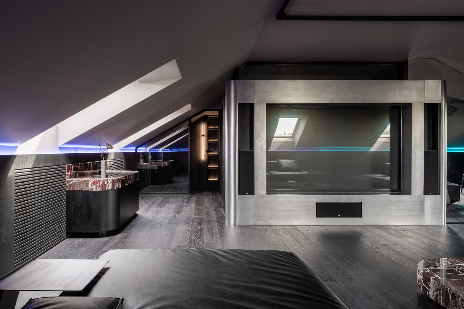 Мансарда в параллельной реальности