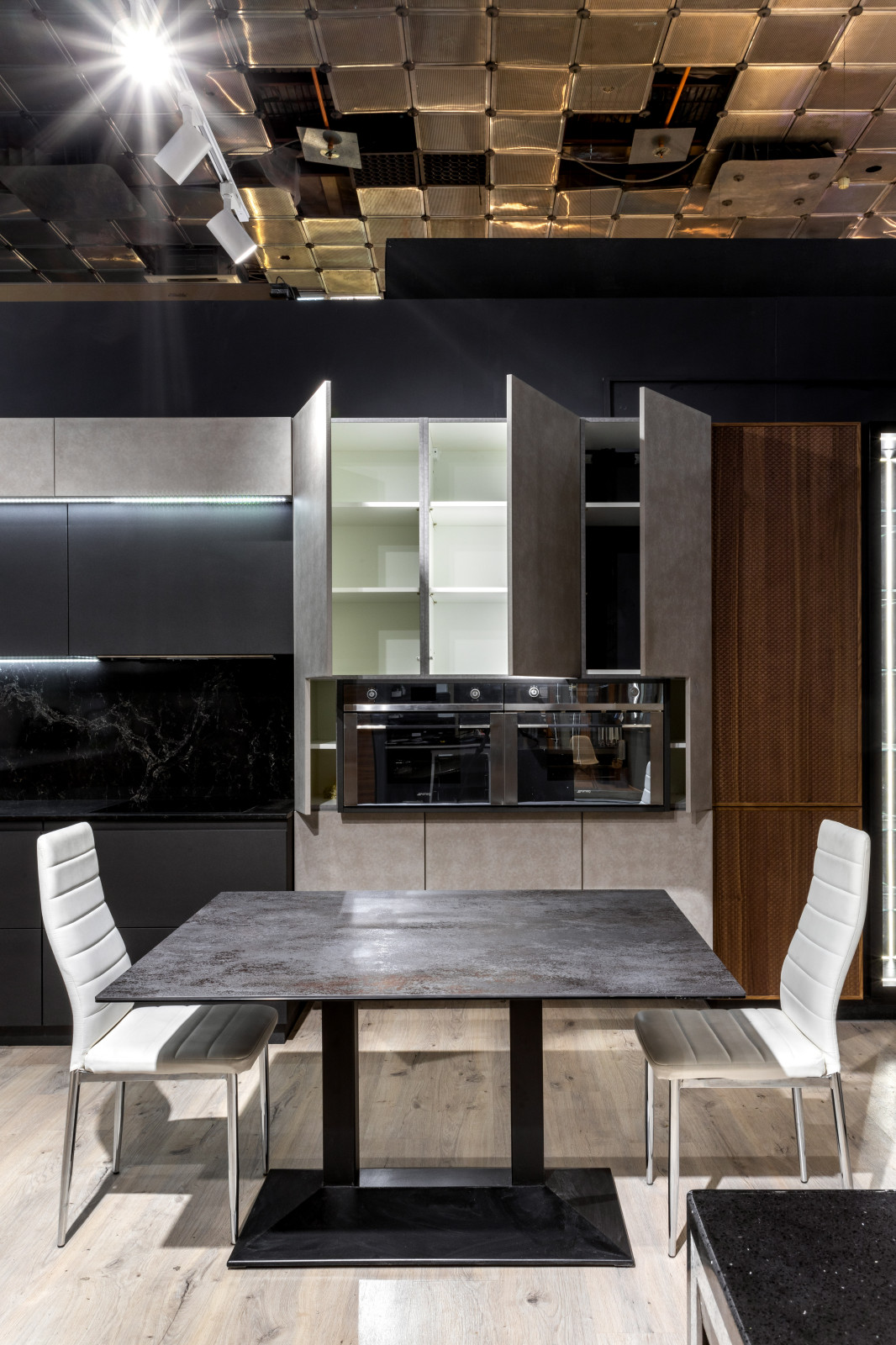 Экспострой на Нахимовском.