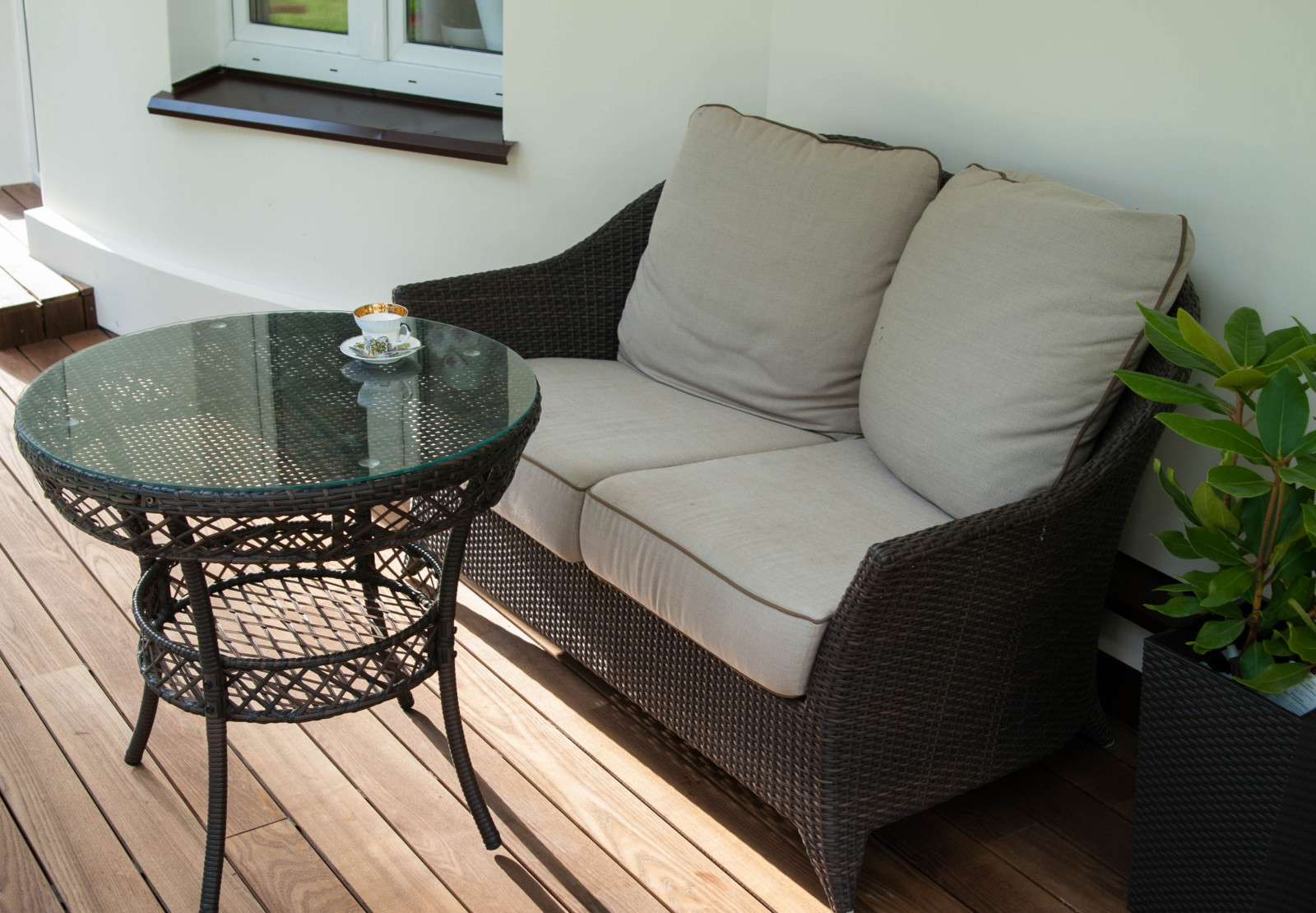 Веранда загородного дома