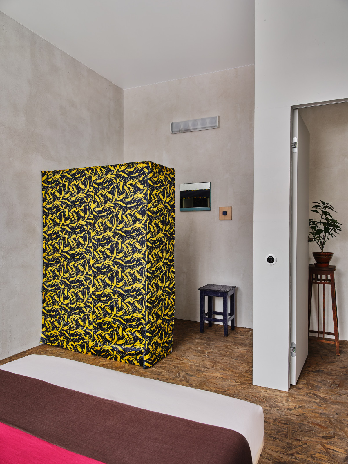 Houzz тур: Эффектный интерьер в рамках крошечного бюджета