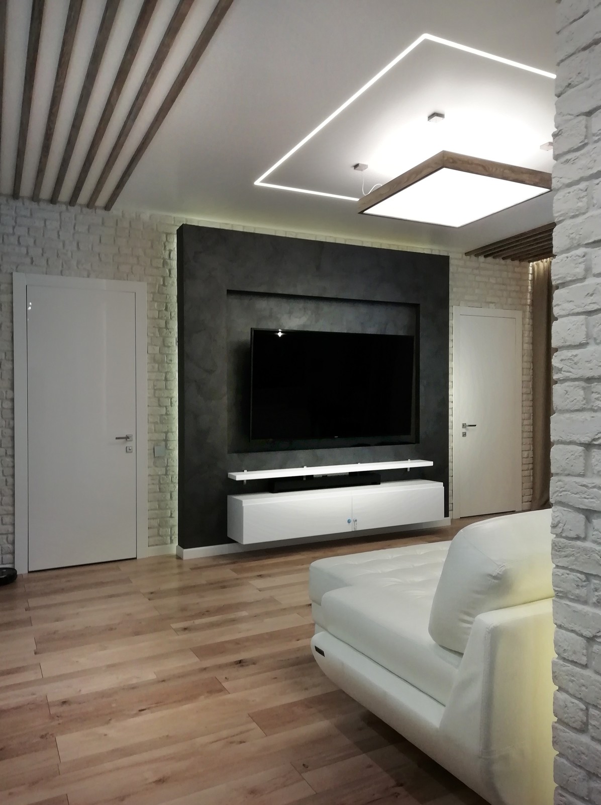 Обложка проекта: гостиная в современном стиле