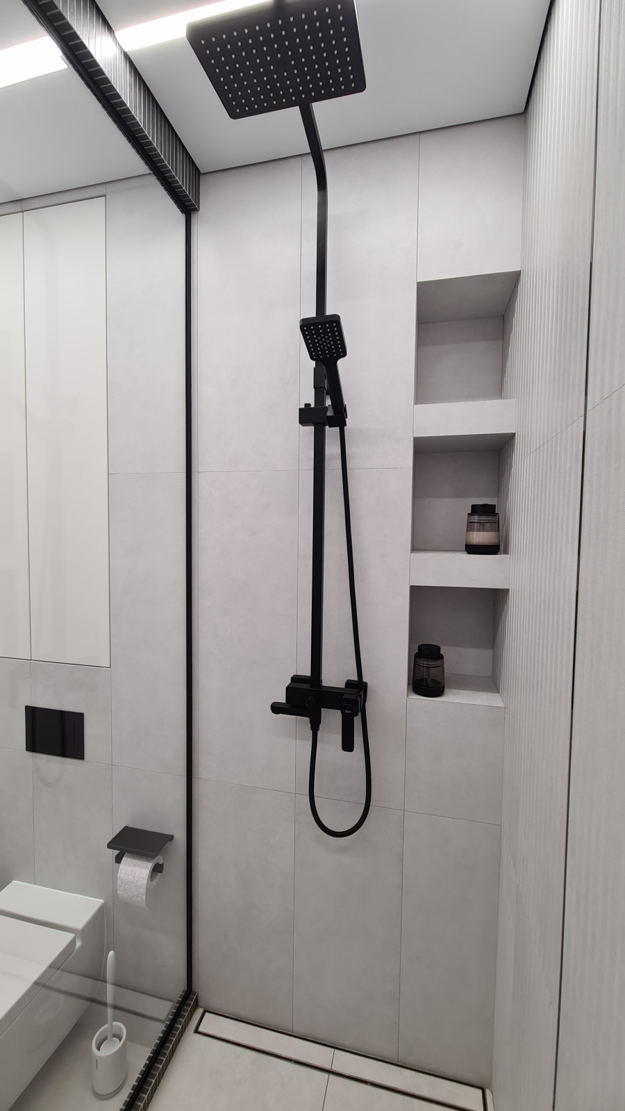 Реализация проекта трехкомнатной квартиры "ЖК на Высоте"