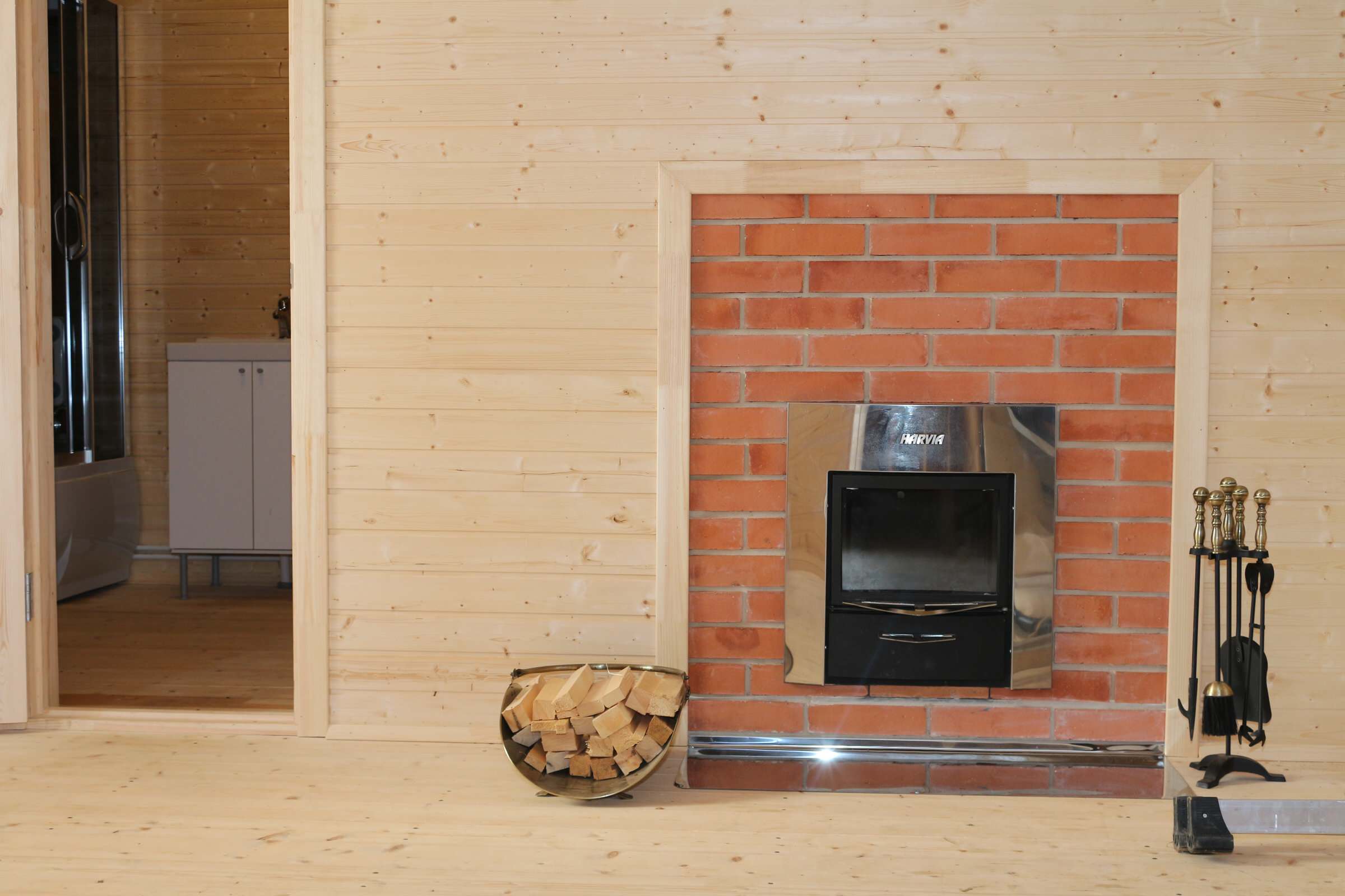 Баня с бильярдной