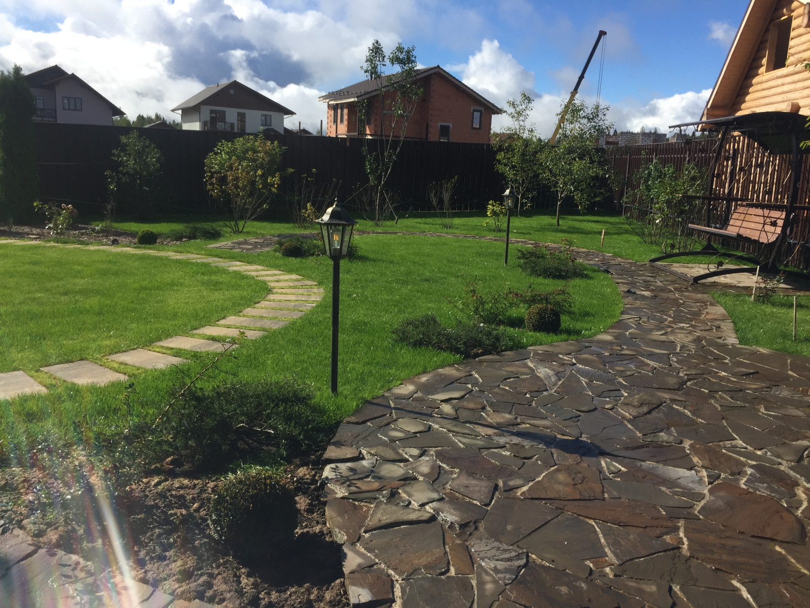 Ландшафтный дизайн участка треугольной формы