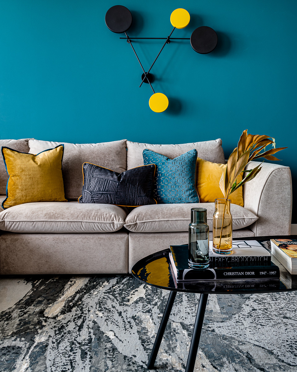 Современная и яркая квартира с панорамным видом на Москву