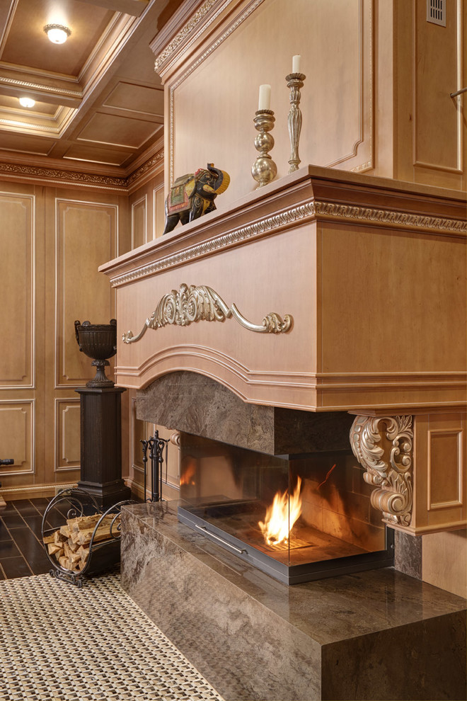 Каминный зал в классическом исполнении.