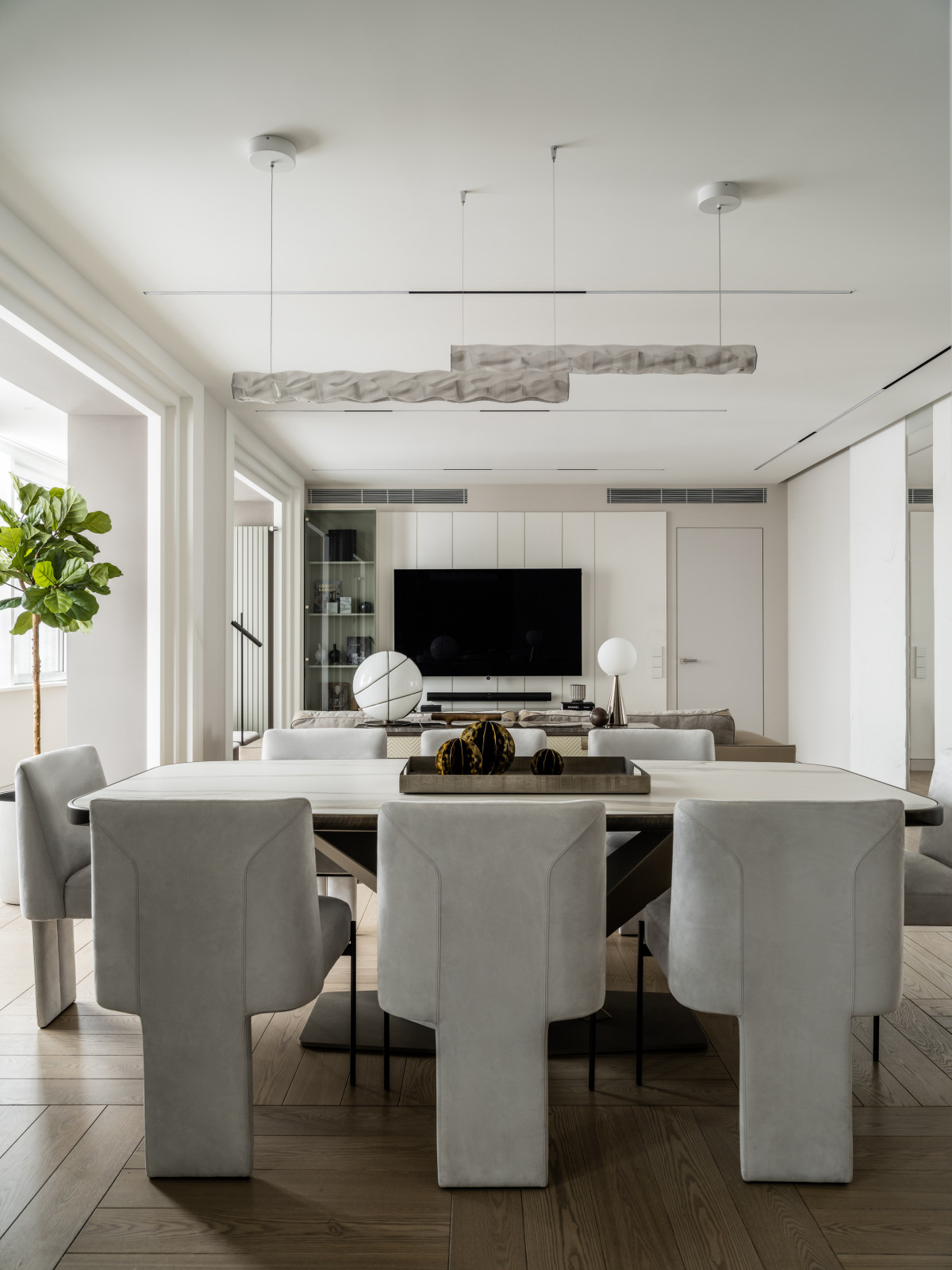 Семейная квартира в акварельных оттенках света и тени