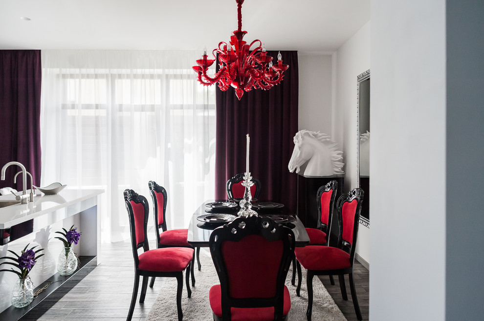 Дом с лошадиным бюстом