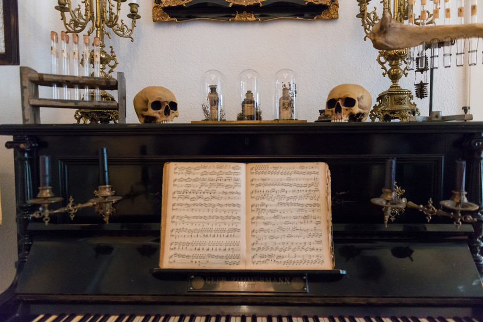 Houzz Германия: Шоу ужасов в одной готической квартире перед Хеллоуином