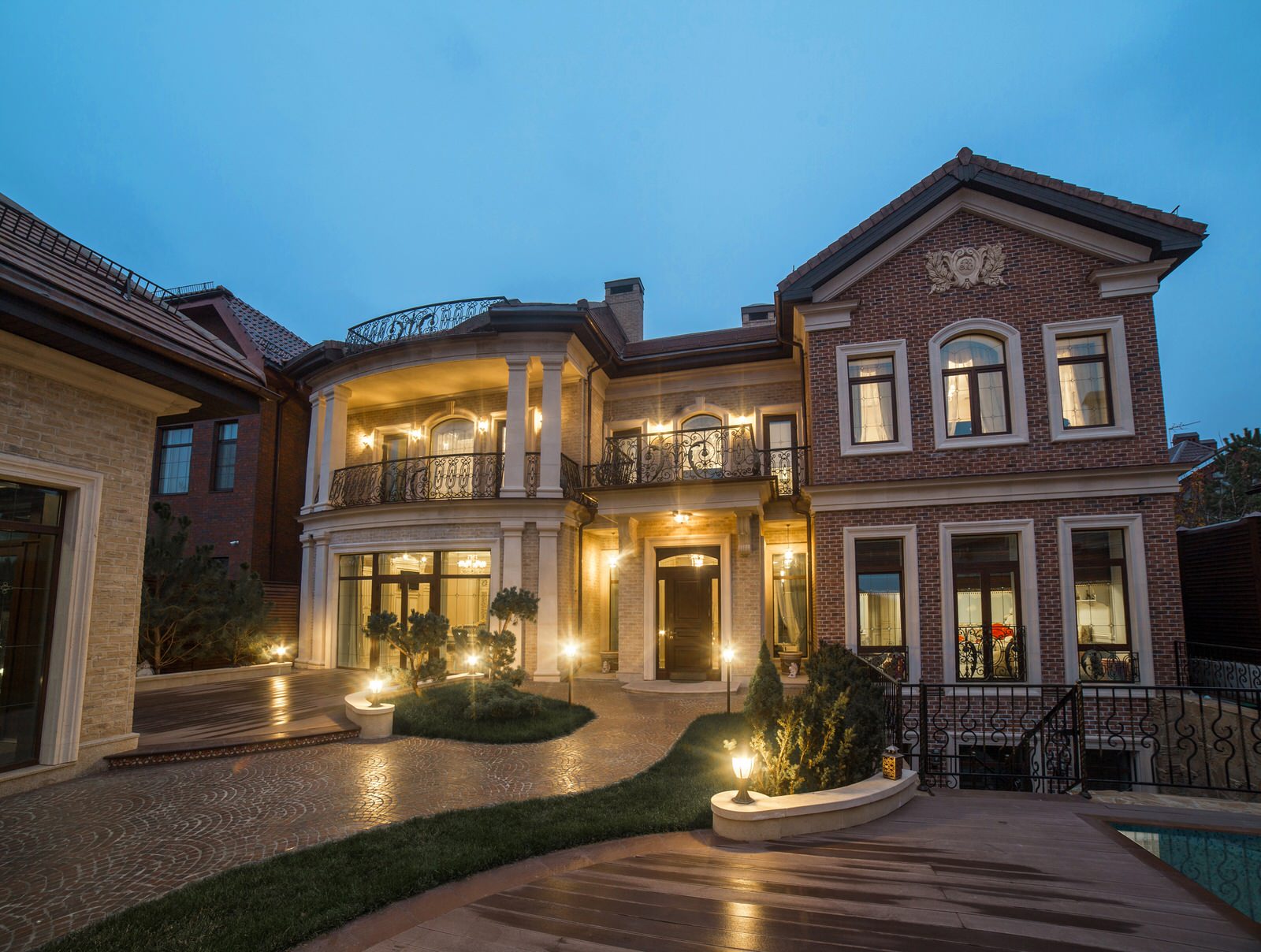 Обложка проекта: Душевный дом для всей семьи