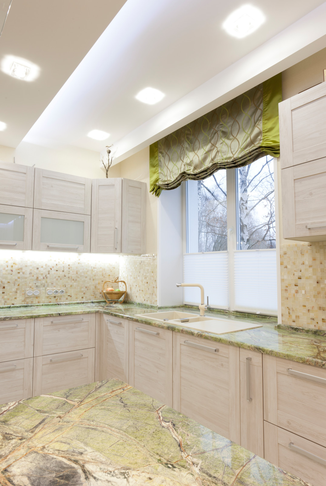 Великолепие мрамора на кухне, фотография объекта