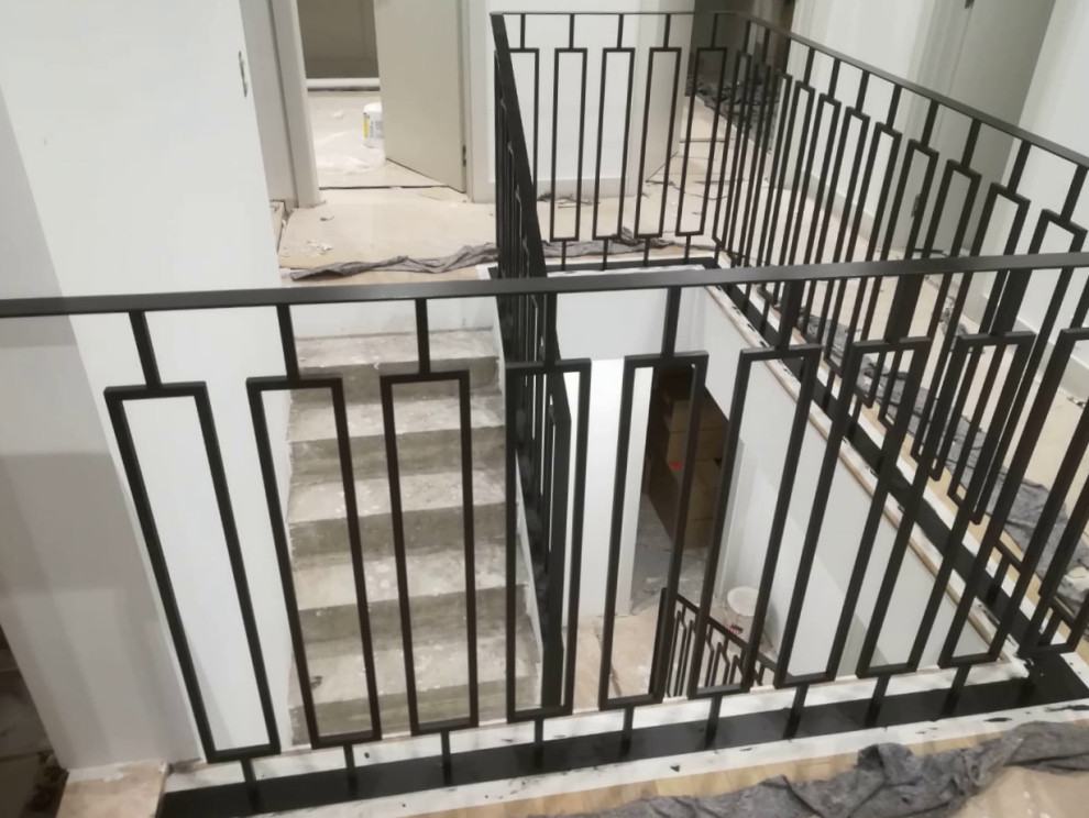 Ограждение лестничного пролёта в доме