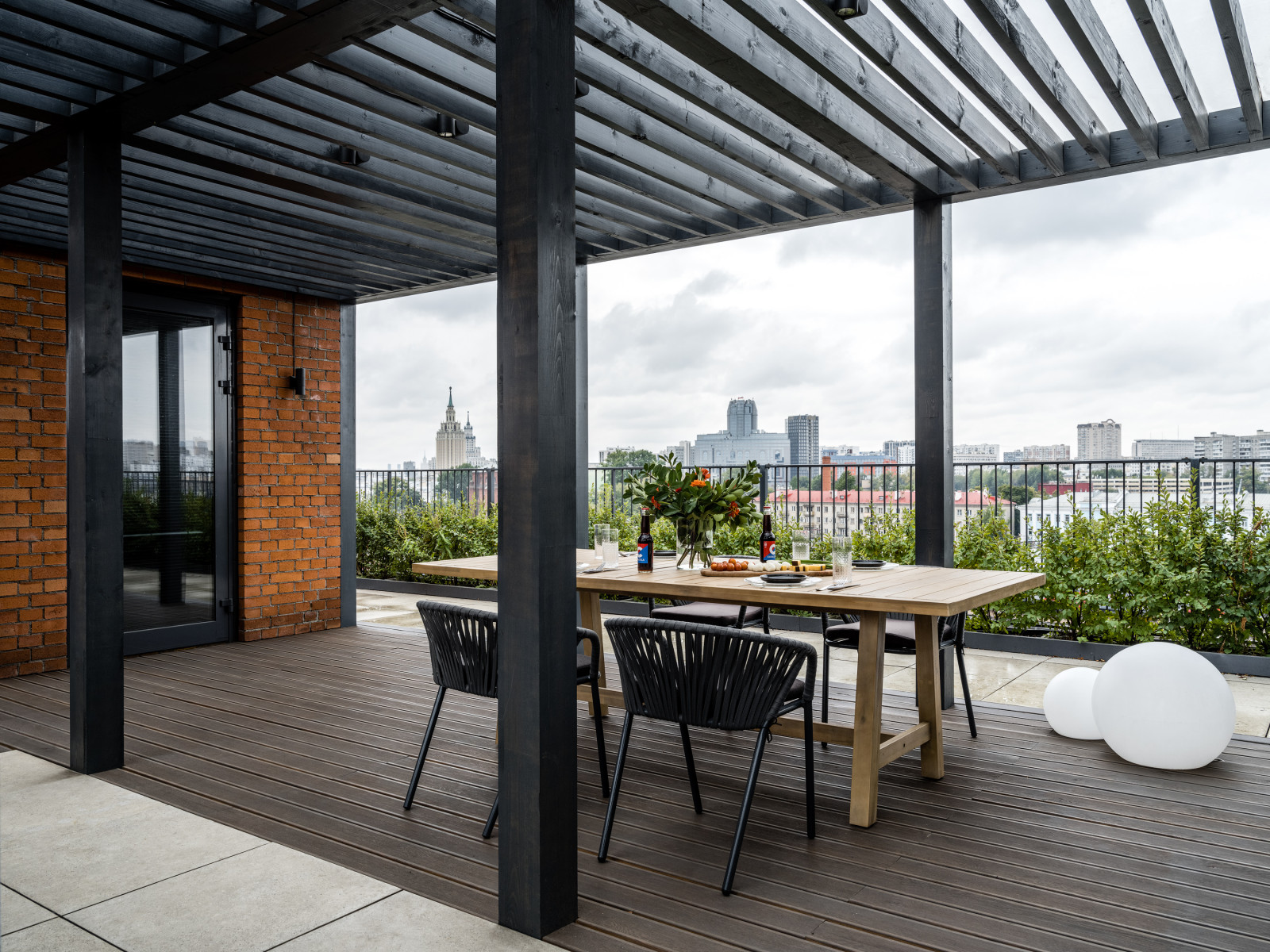 Квартира для семьи в Лофт Комплексе