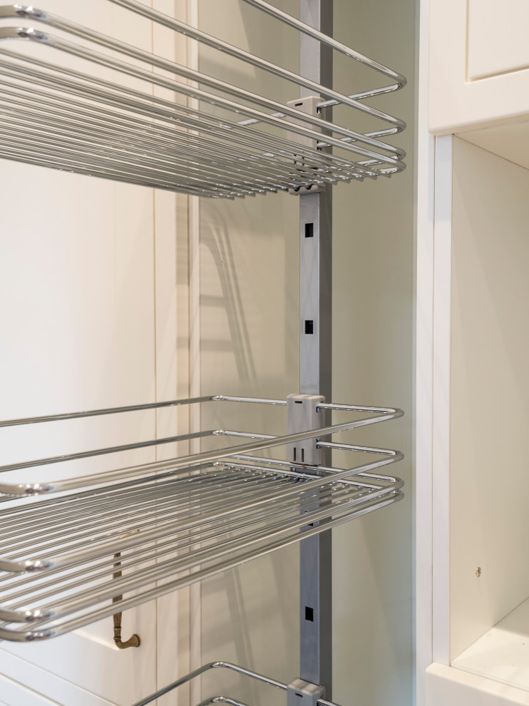 Элегантная кухня в неоклассическом стиле