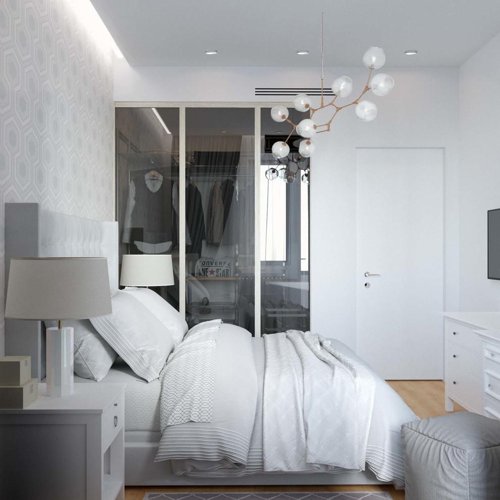 Светлый интерьер с яркими акцентами