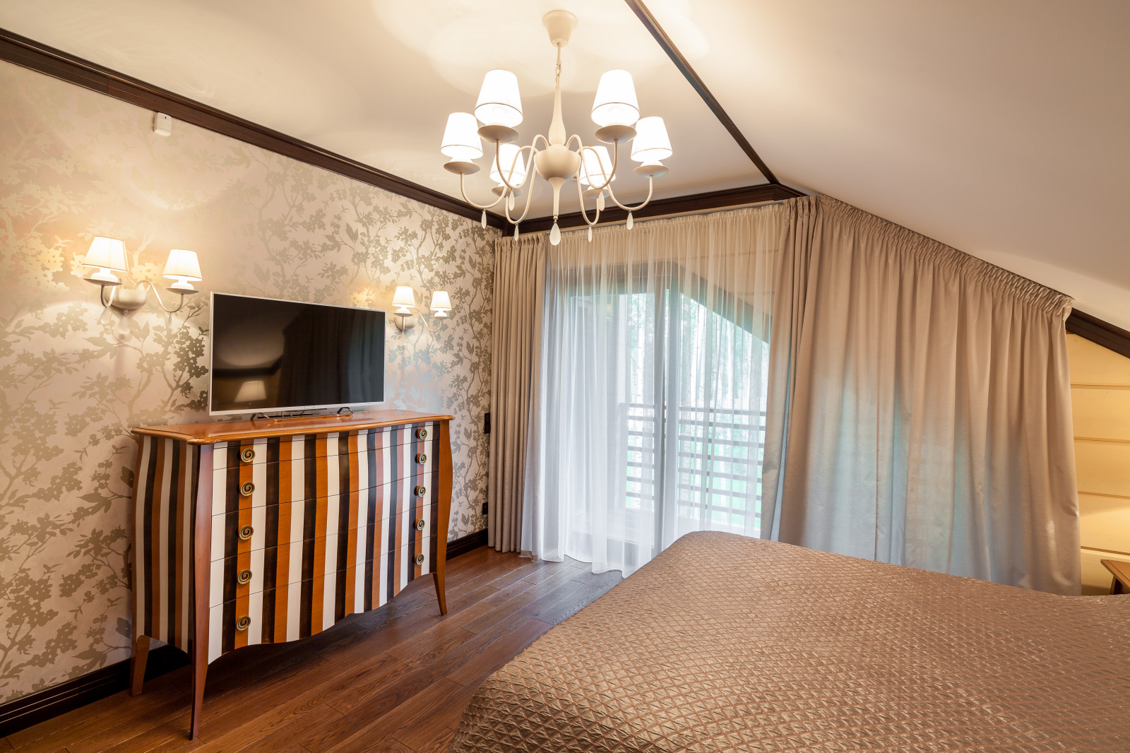 Интерьер трехэтажного загородного дома в Нижегородской области