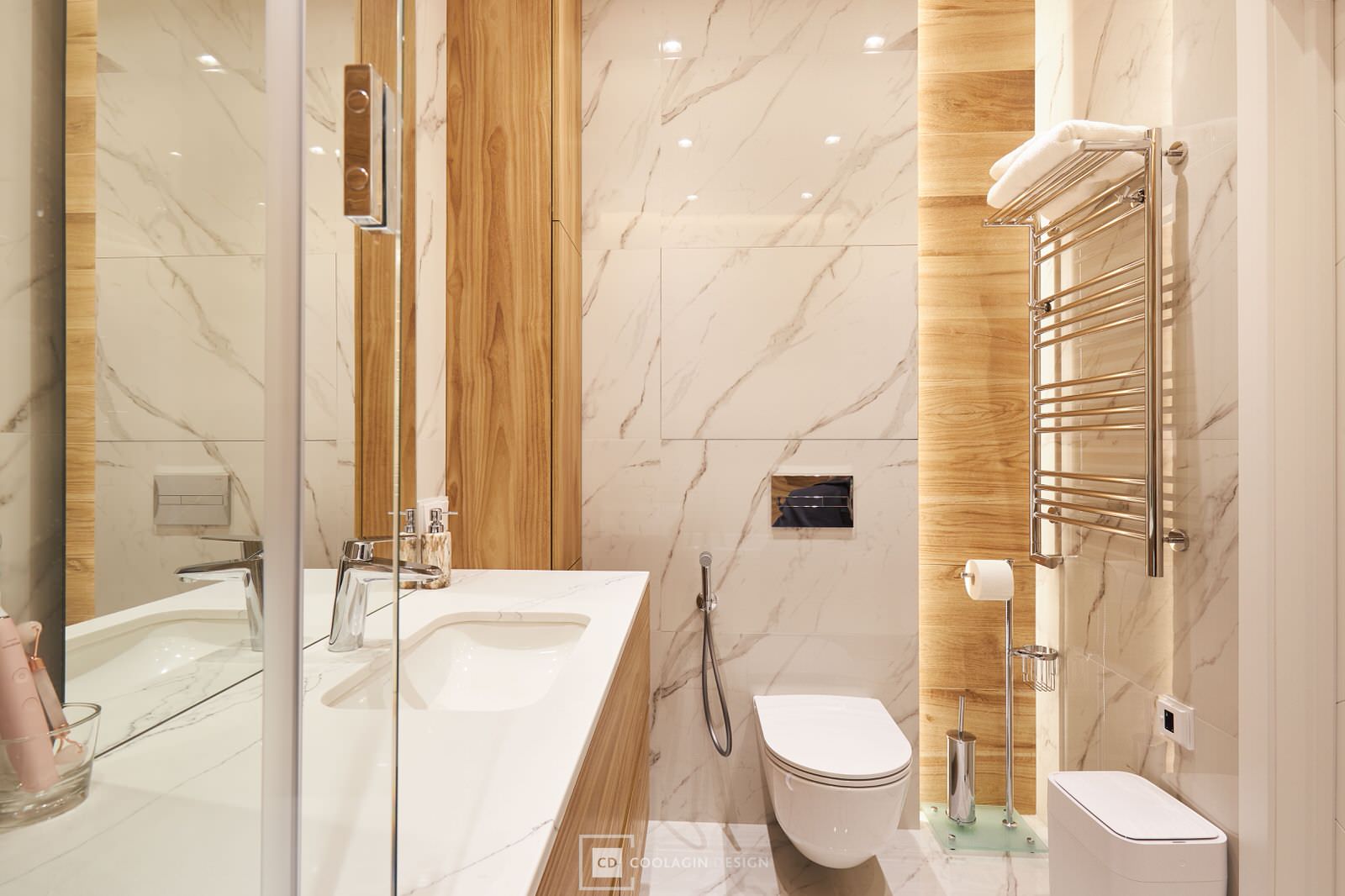 Двухкомнатная квартира с большим угловым окном