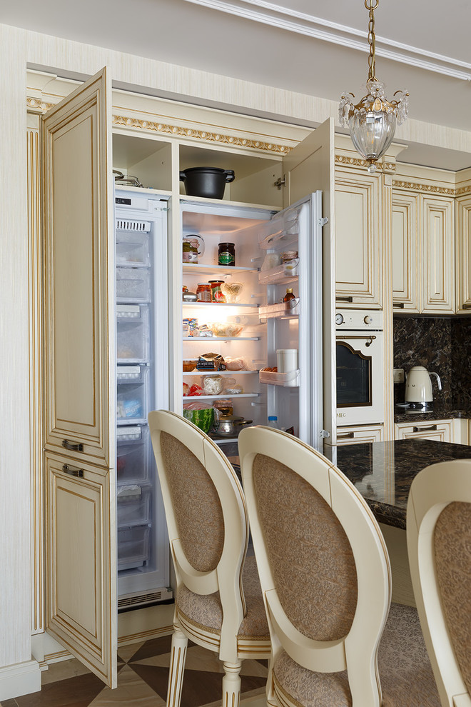 Квартира в Петродворце в классическом стиле - 124 м²