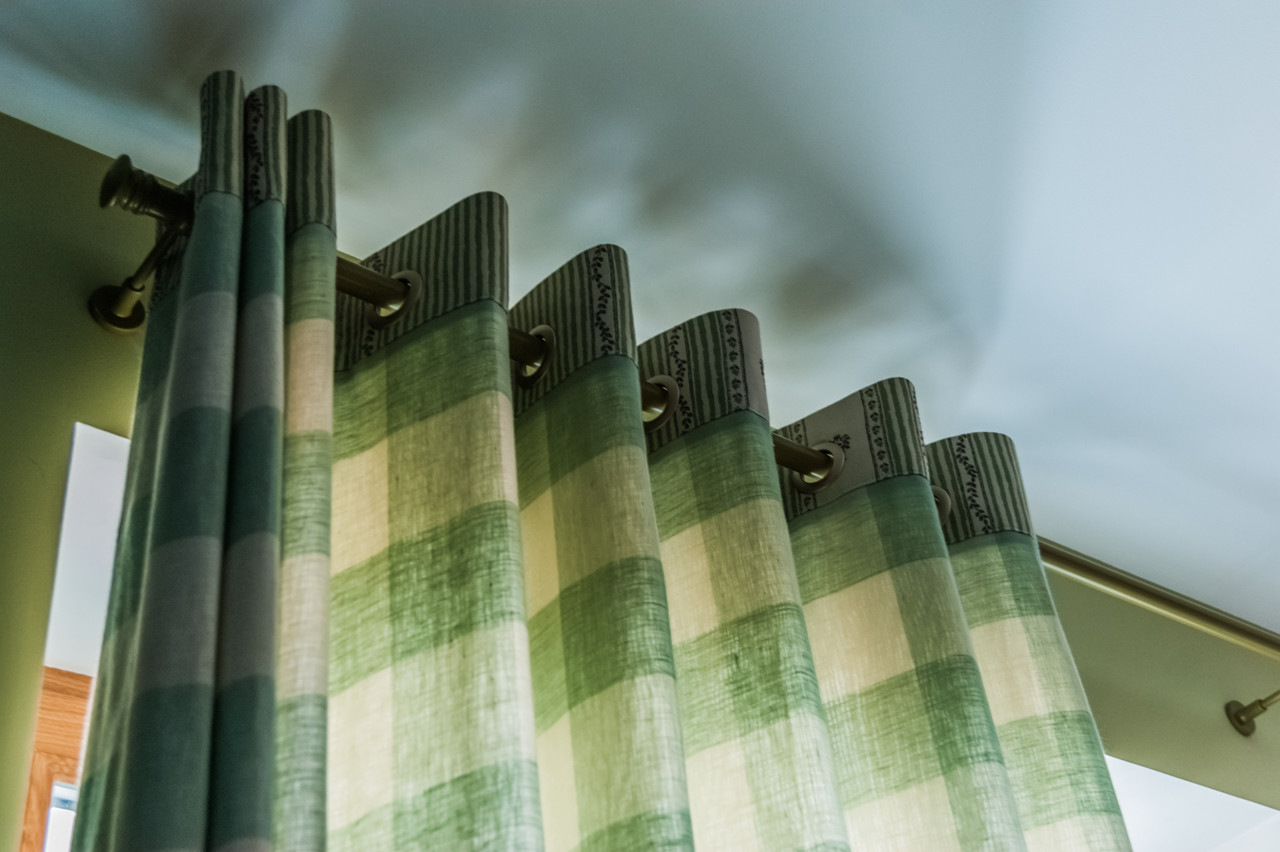 Шторы для квартиры на ул.Орбелли