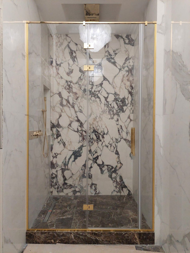 Стеклянная перегородка в душевую