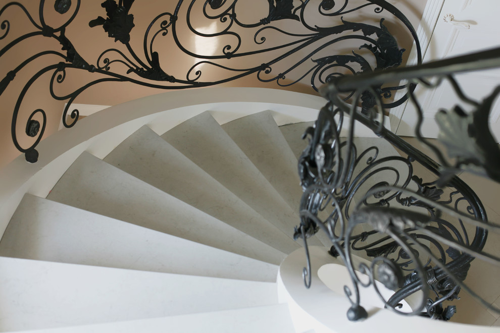 Лестница из кварца в ДНП "Весна"