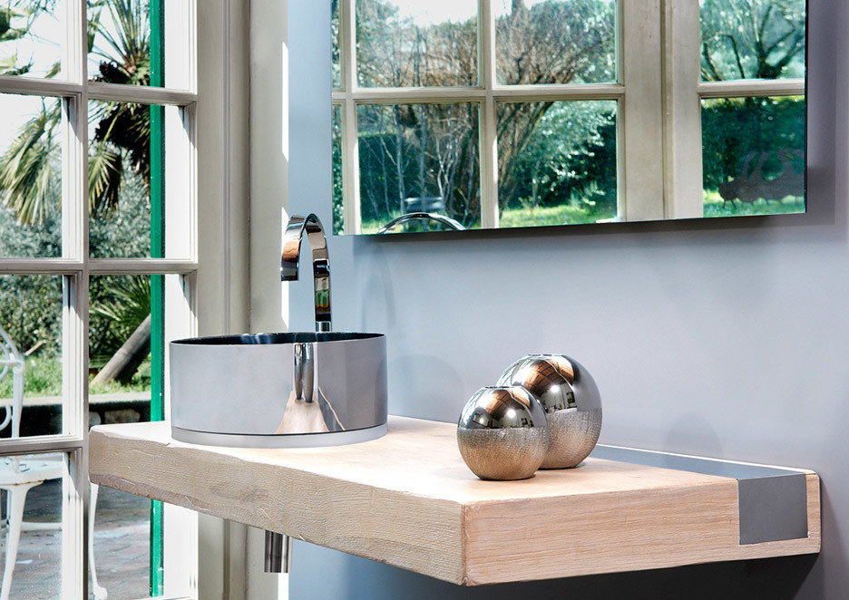 Мебель для ванной из дерева