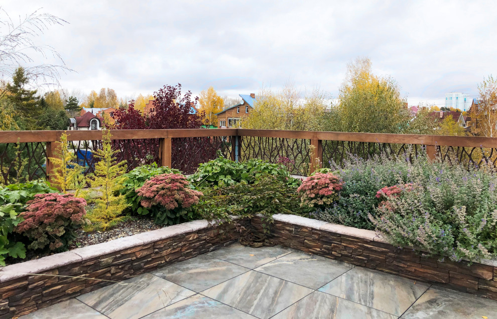 Розовое утро. Сад на крыше