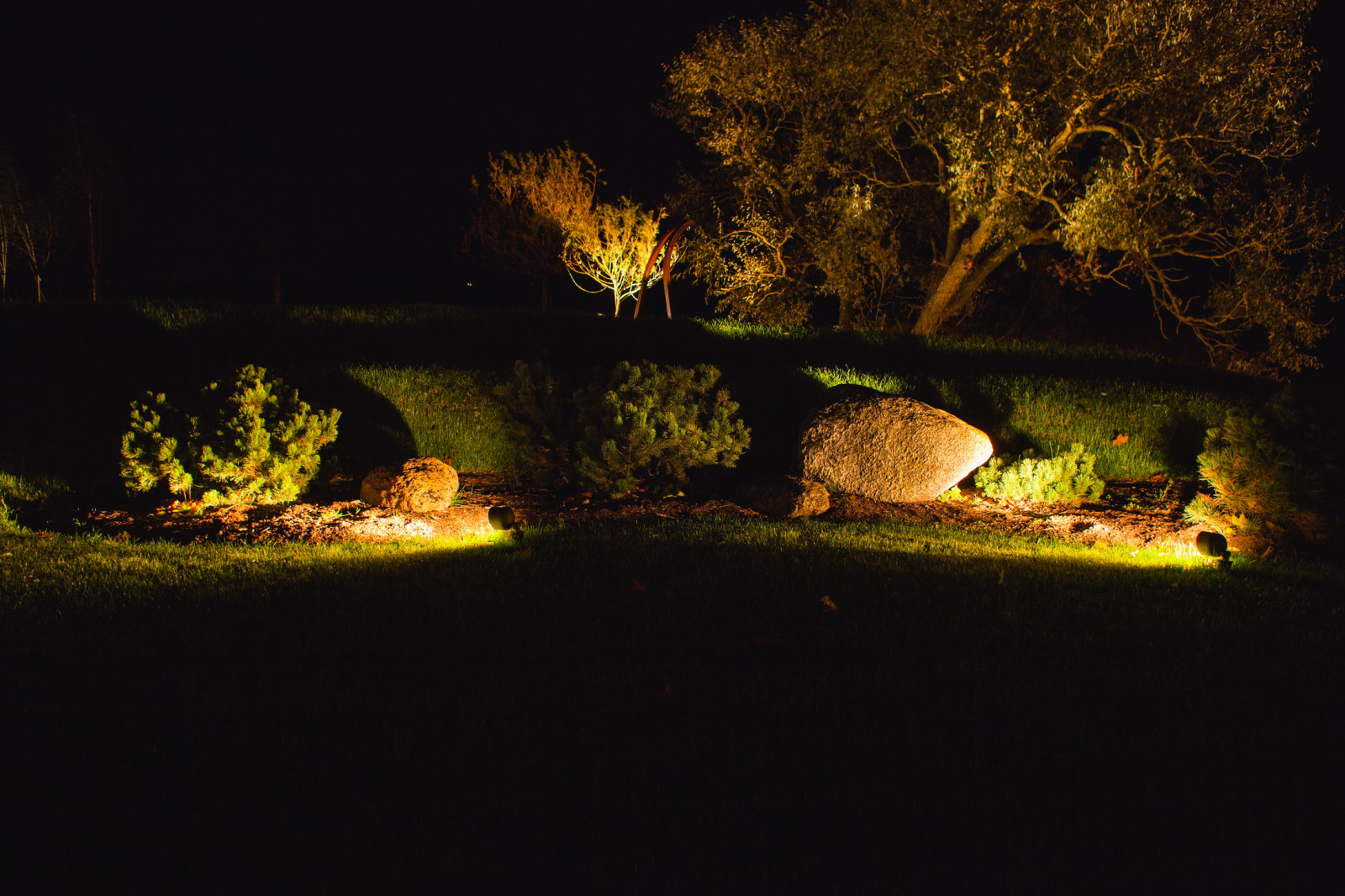 Ландшафтное освещение