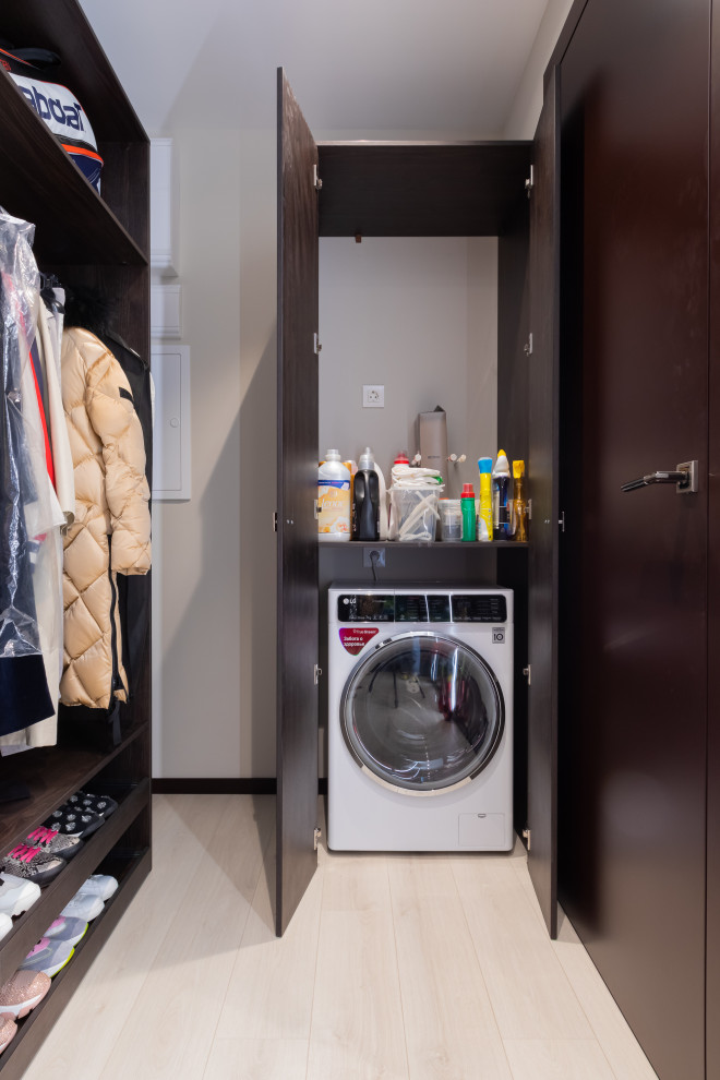 Гардеробная комната ЖК "Лиственный"