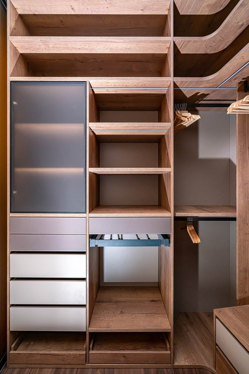 Гардеробные комнаты на Воскресенской набережной