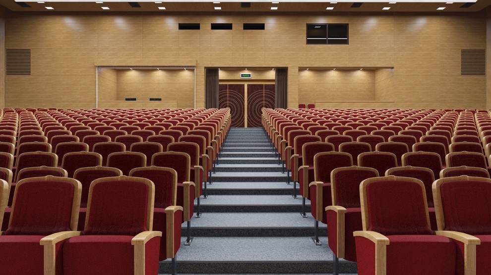 Зрительный зал в центре культуры