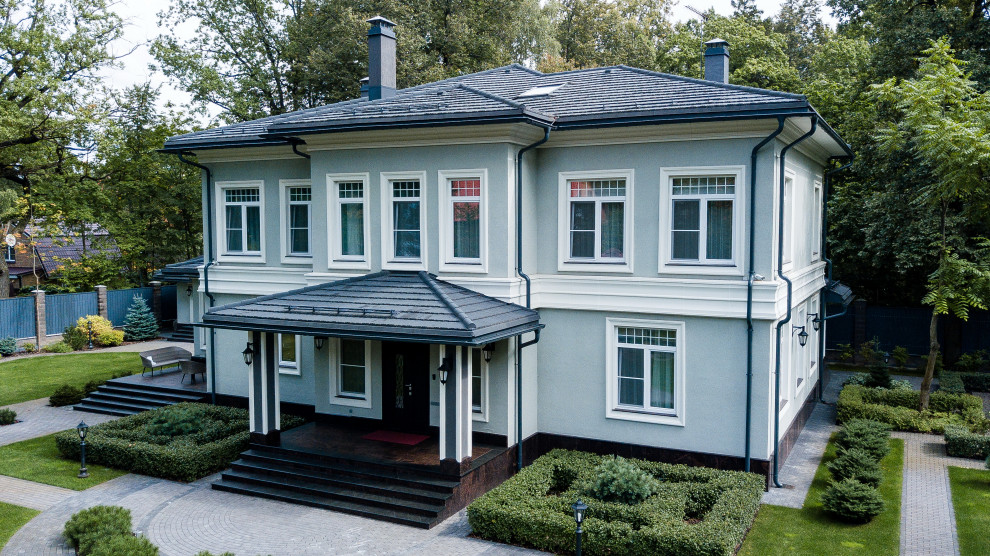 Строгая лазурь