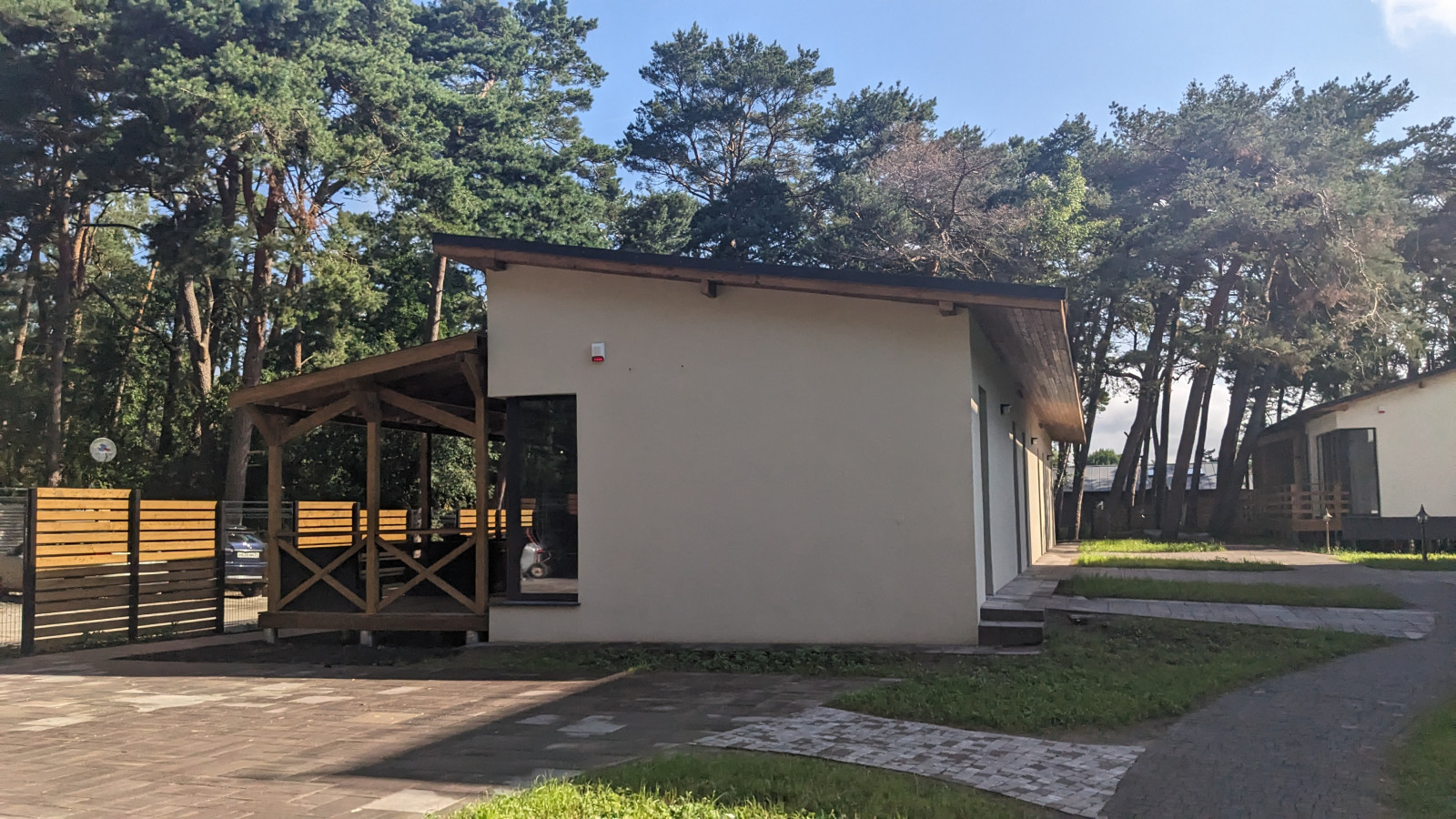 ГОСТИНИЧНЫЙ КОМПЛЕКС В ПОС. ЛЕСНОЙ НА КУРШСКОЙ КОСЕ | 2023