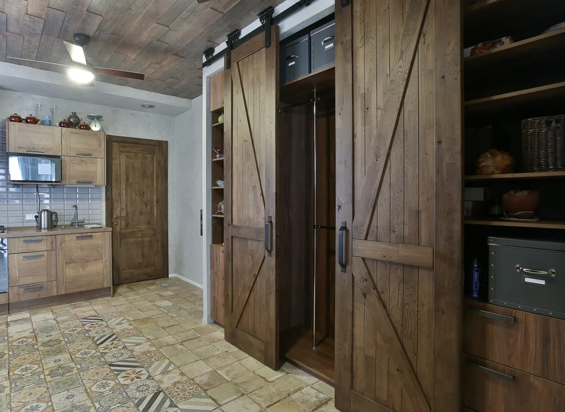 Раздвижные амбарные двери - тренд в современном дизайне интерьеров