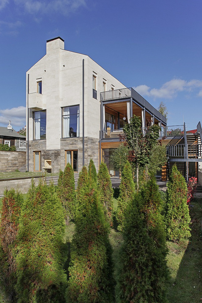 Дом в Иславском