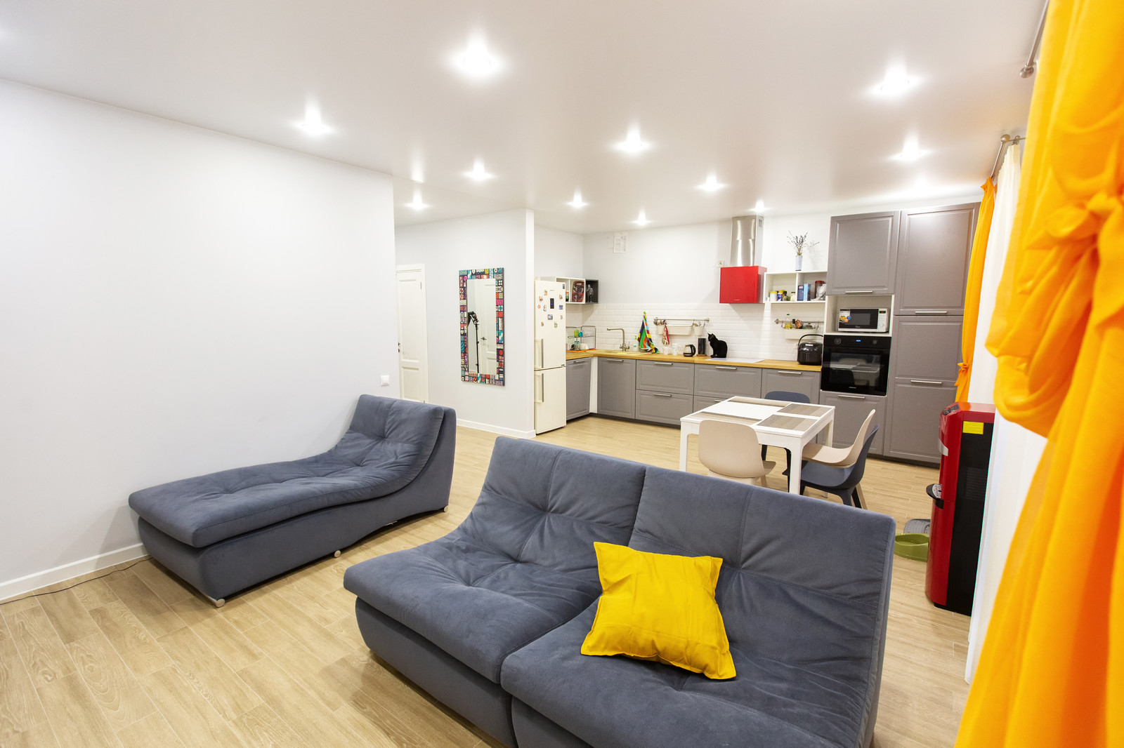 Дизайнерский ремонт в ЖК "Пять звезд", кухня-гостиная, Воронеж