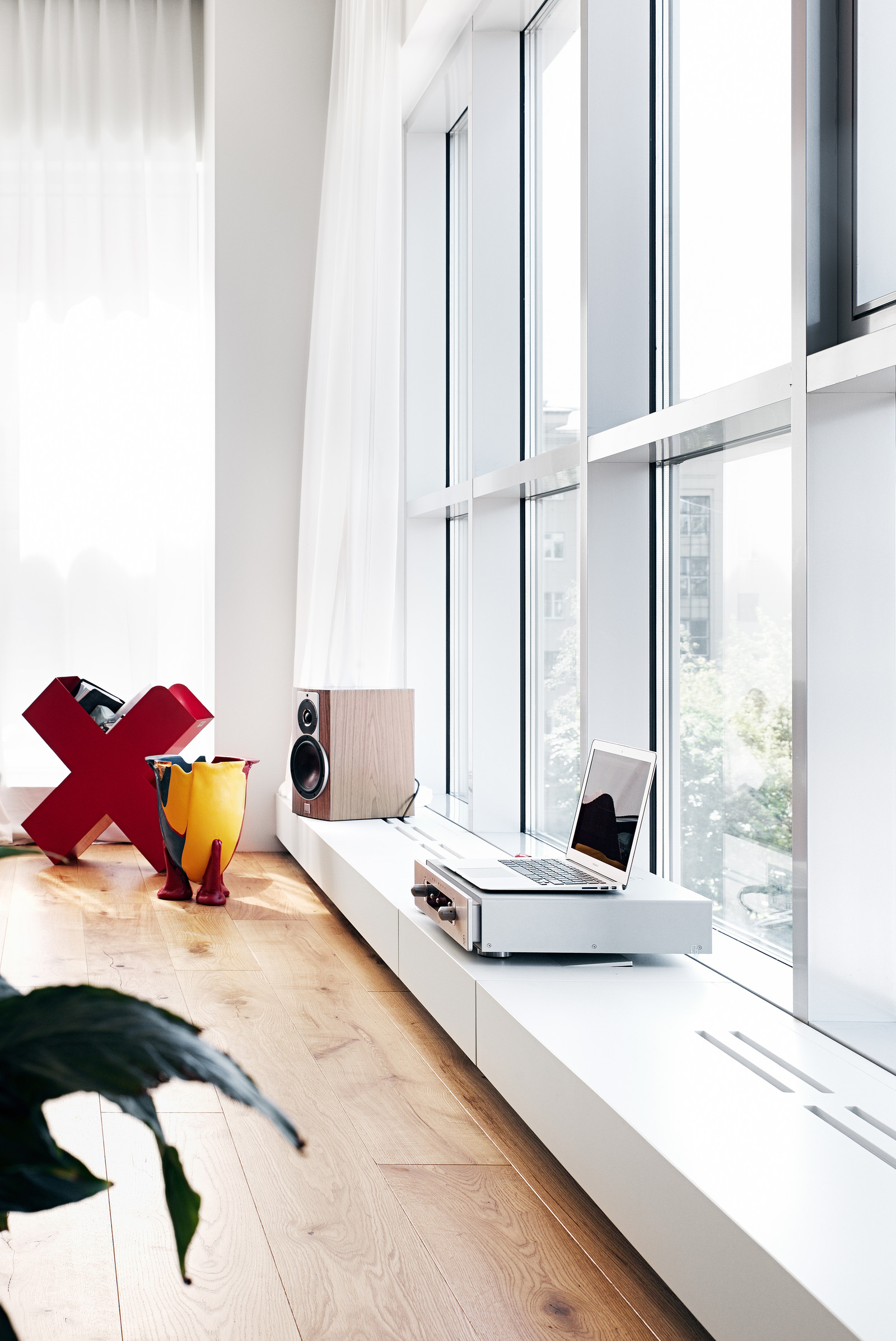 Парящие подоконники