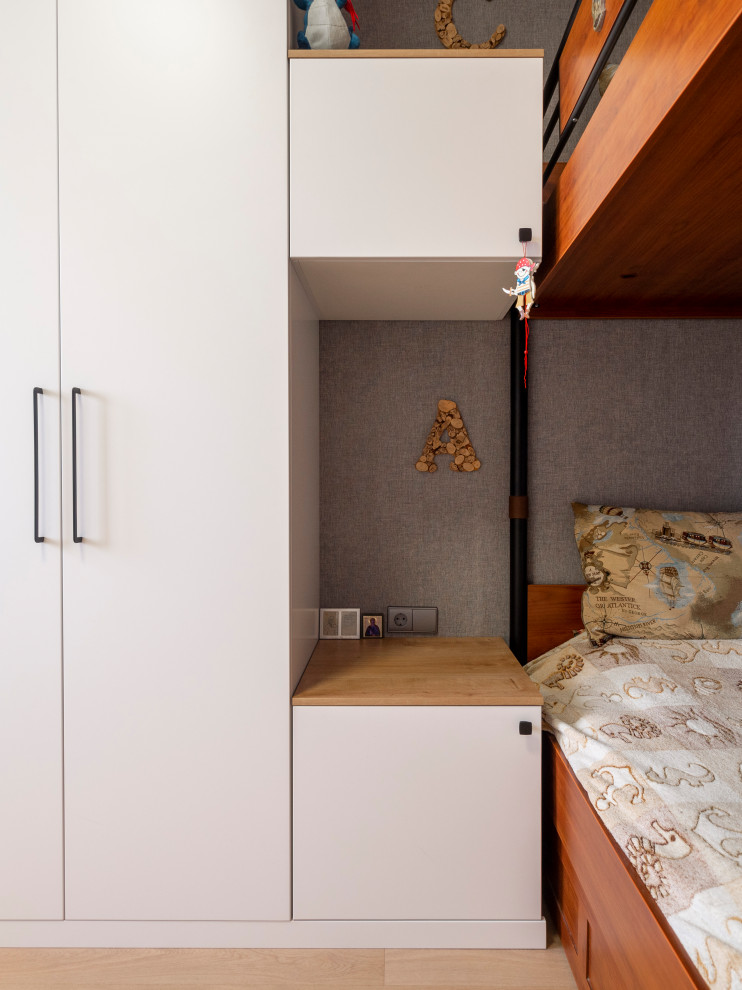 Меблировка детской для мальчиков 11 и 16 лет