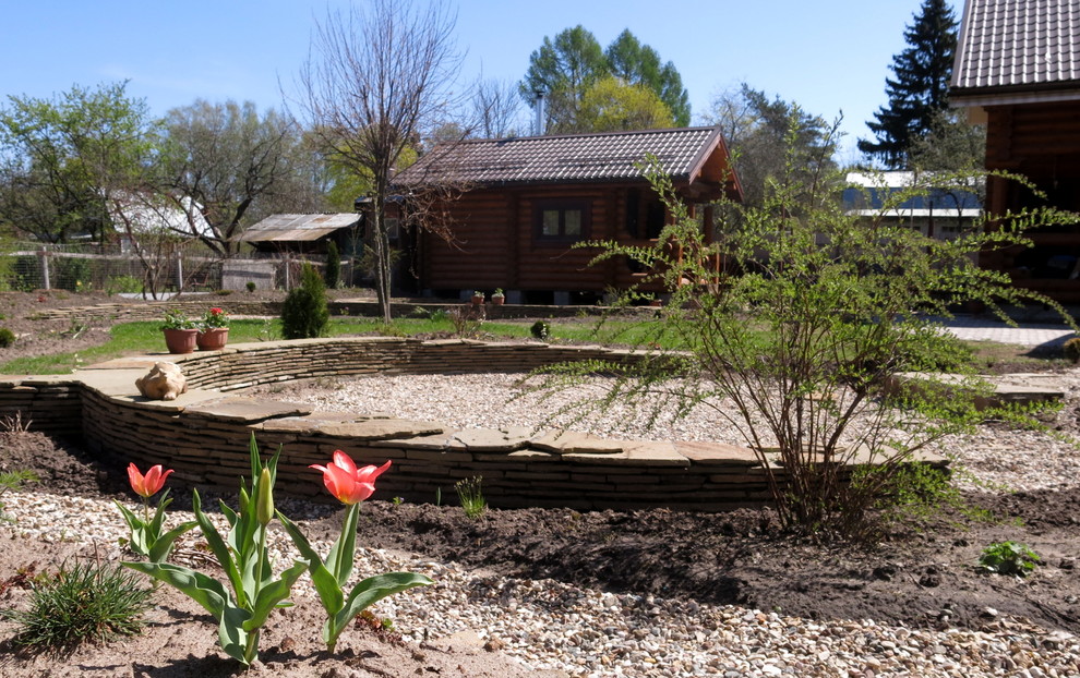 САДИК НА ЛАДОШКЕ (АЛЕНЬКИЙ ЦВЕТОЧЕК)